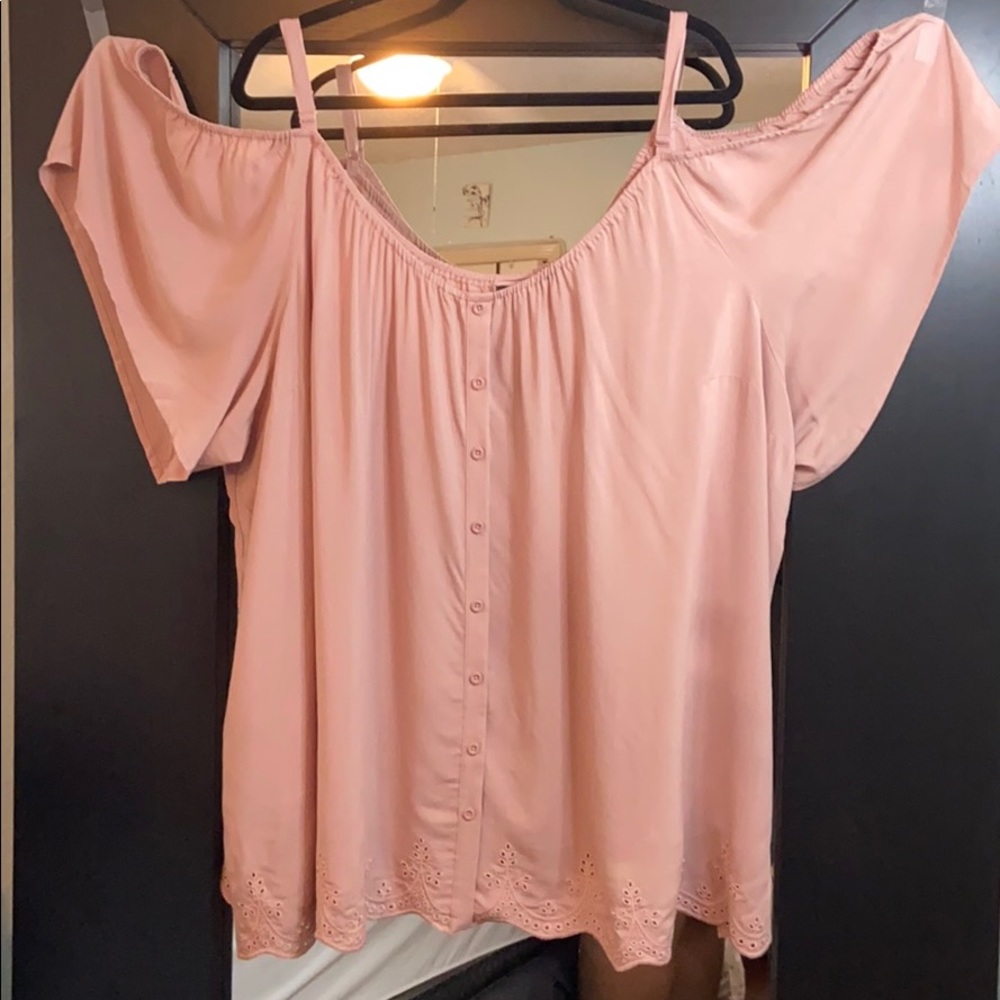 Torrid Light Dusty Pink Off the Shoulder 6x 30w